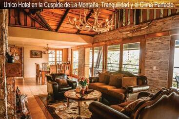 هتل Rancho Tierra Alta