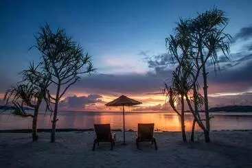リゾートホテル Sunset House Gili Meno