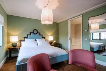 Hotel The July   Twenty Eight