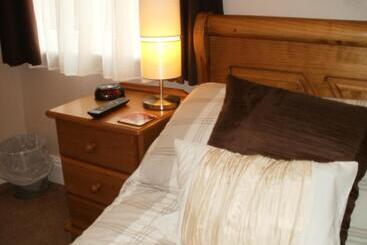 مبيت وإفطار Chiverton House Guest Accommodation