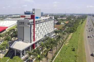 Bigland Hotel & Convention Sentul