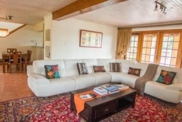 بيت ريفى Hoyohoyo Koeltehuis