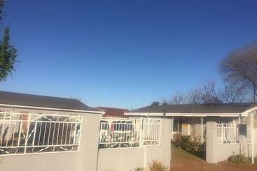 膳宿费 The Dream Lodge