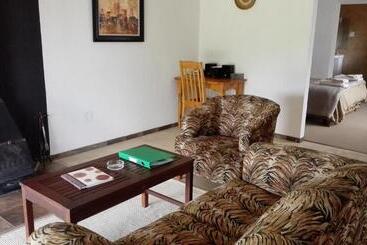 Апартаменты Pumula Guest Farm