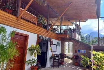 La Fortuna Lodge By Treebu Hotels
