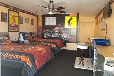 Motel Galaxy Of Harley Bikers Between Bryce And Zion