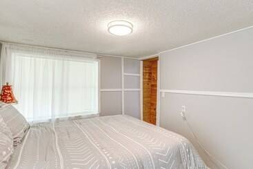 بيت ريفى Greers Ferry Home W/ Fire Pit Near Shiloh Marina!