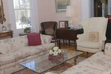 ベッドアンドブレックファースト The Bykenhulle House