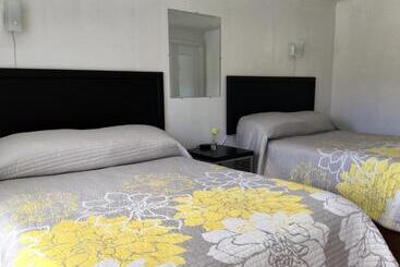 Motel Kingfisher Lodging