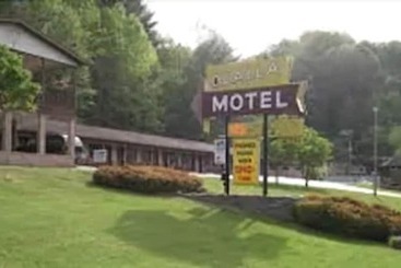 Qualla Cabins And Motel Cherokee Near Casino