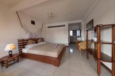 호텔 Baba Guesthouse