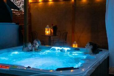 Bed and Breakfast ölands Yoga Studio & Islandshästar, Stugor & Rum