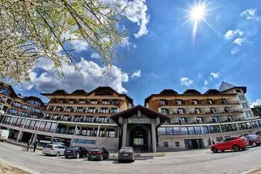 هتل Hot Springs Medical And Spa
