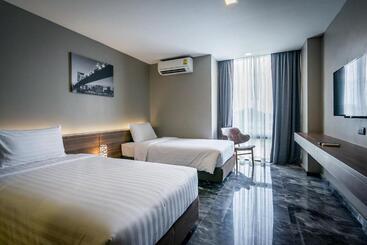 Onix Hotel Bangkok
