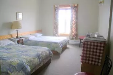 Wildberry Country Lodge B&b