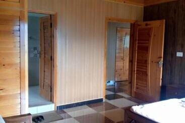 تختخواب و صبحانه Hill Side Cottage