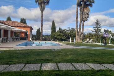 Aamiaismajoitus (B&B) Quinta Dos Cedros   Quarto Das Vinhas