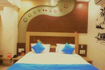 בית מלון כפרי Madhav Ahmedabad