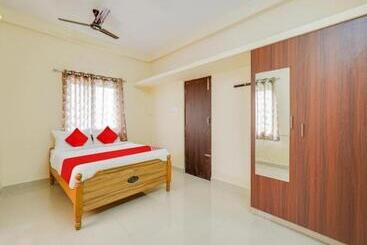 酒店 Srinivasa Serviced Apartment Keelkattalai