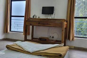 Gv Vattavada Resorts