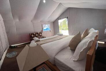 Bed and Breakfast Ladakh Mountian Escape Camp By Lexstays