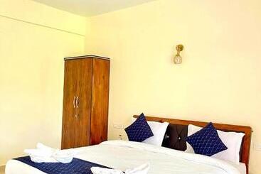 Hotel Sterling Garden Beach