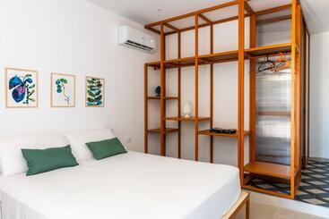 پانسیون Canceddi Rooms & Terrace