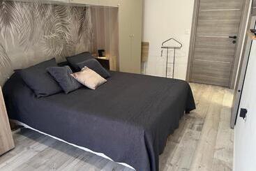 ペンション Jolie Chambre Indépendante