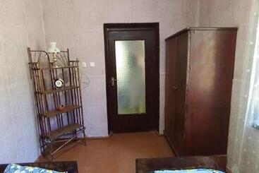 پانسیون Lucky House