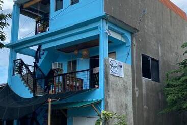 ユースホステル Maverickk Inn   Siargao Iao Suite