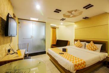 Fabhotel Blue Bell Residency Thane East