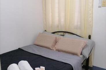 Schronisko B Guest House