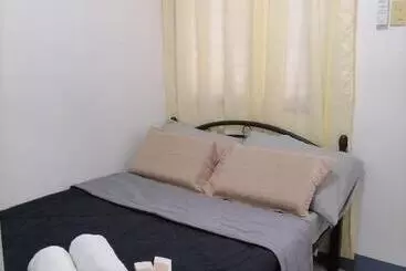 Retkeilymaja B Guest House