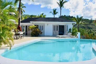 تختخواب و صبحانه Jandalavillage