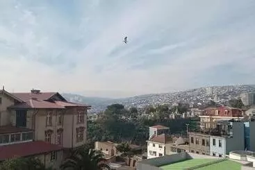 تختخواب و صبحانه Valparadise Hostel