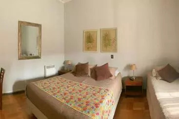 هتل Universitario