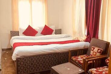 Hotel Wrangwood Lodge