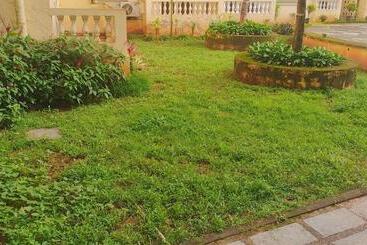 בית מלון כפרי Atlantis Apartment At Seacoast Retreat Varca