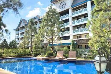 Aparthotel Luxurious Suite Near Tourist Spots