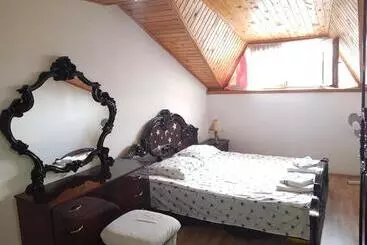 ペンション Guesthouse   Roof