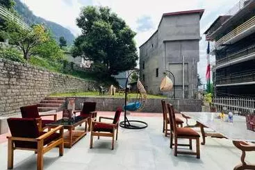 ホテル Urban Tadka Guest House