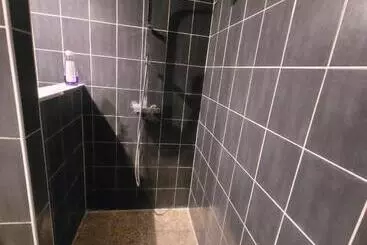 Majatalo Chambre Avec Petit Déjeuner à 5 Mins Du Futuroscope
