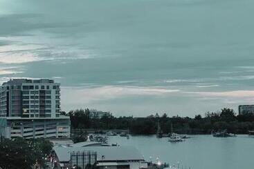 Apart Otel Studio Room With Balcony Seaview At The Shore Kk By Clover Home