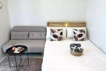 Aparthotel Unit 410   Mivela Garden Residences
