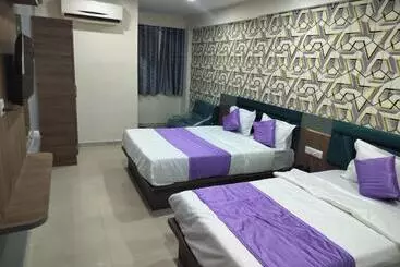 Hotel Nr Nayan Residency