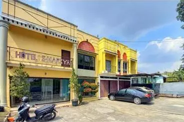 ホテル Reddoorz Syariah Near Universitas Muhammadiyah Bungo