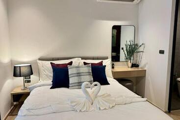 בית מלון כפרי The Edge Central Pattaya เอดจ์ เซ็นทรัล พัทยากลาง