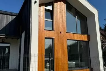 ペンション The Nest