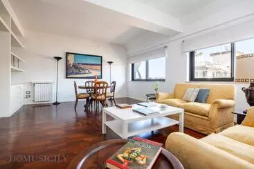 Edward Apartment By Domusicily