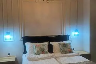 Majatalo Face 1 Center Subotica